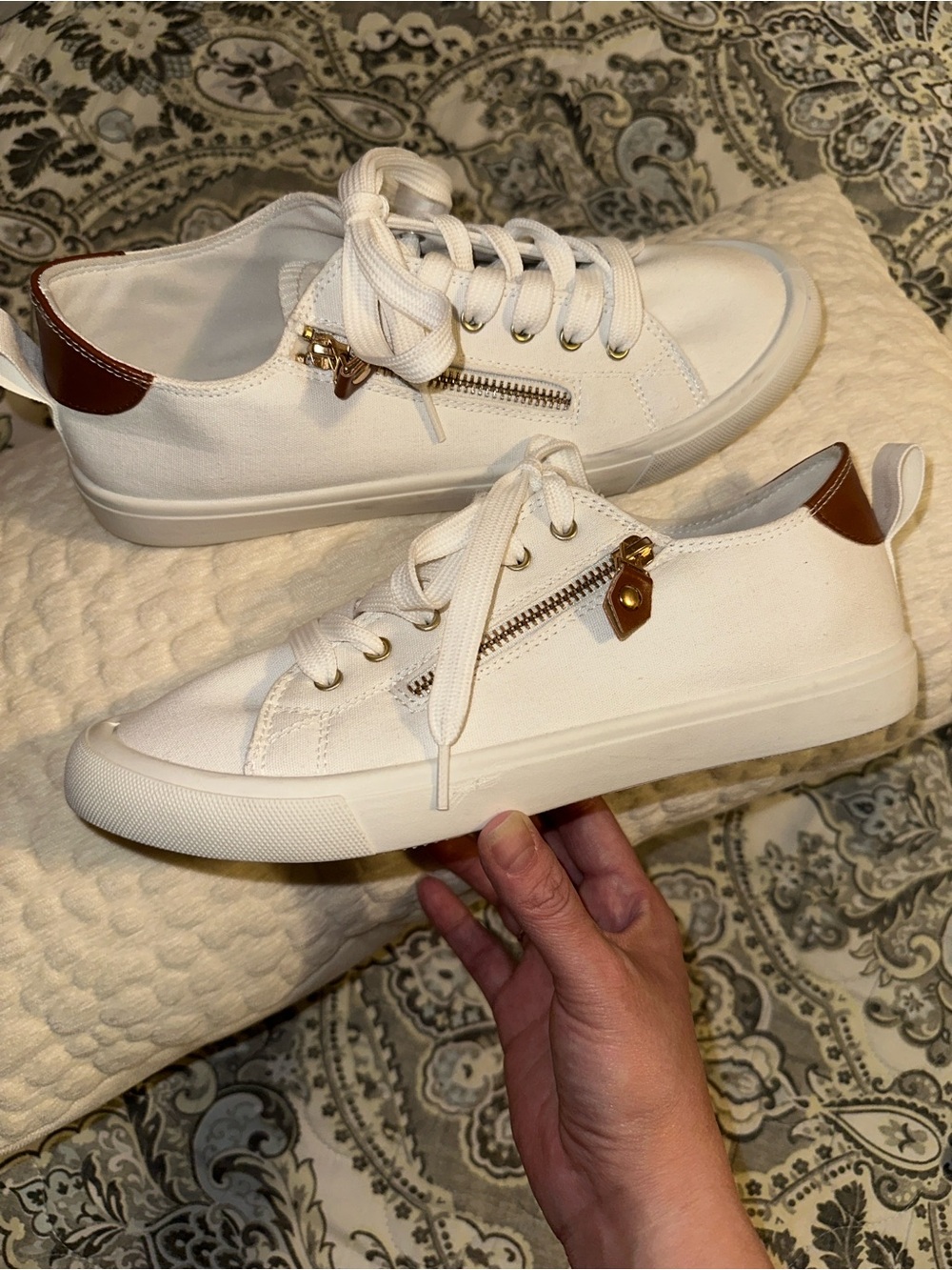 TAXI White Low-Top Sneakers with Brown Heel Accent